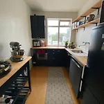 Charming Two Bedroom Apartment In Vesturbaer Donwtown Reykjavik
