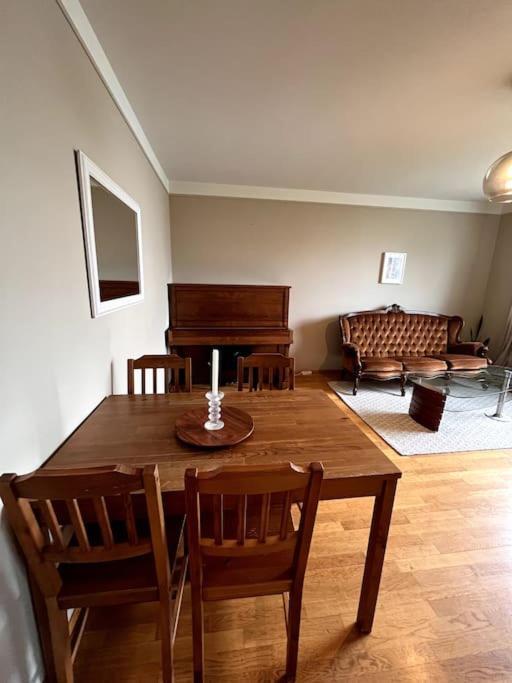 Charming Two Bedroom In Vesturbaer Donwtown Apartment Reykjavik